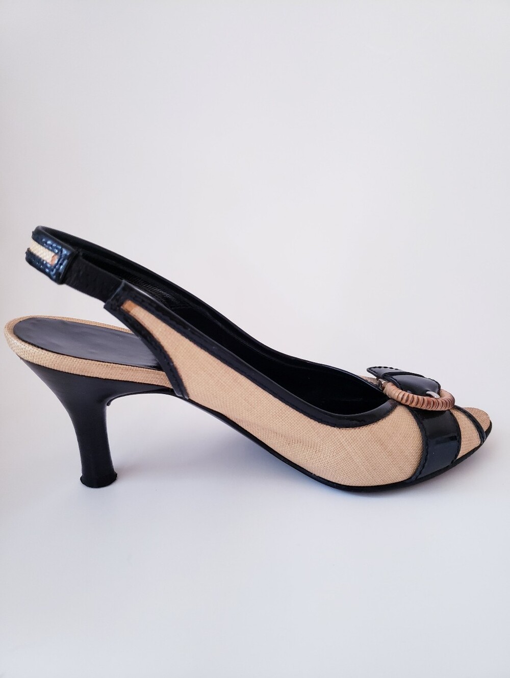 Vintage Salvatore Ferragamo light Tan And Black Slingback Peep-toe Heels - Picture 6 of 16
